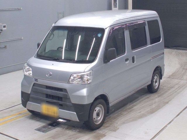 30376 Daihatsu Hijet van S331V 2018 г. (CAA Gifu)